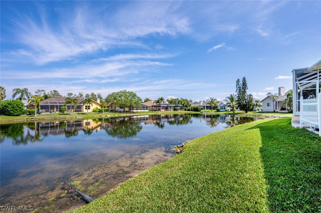 6724 Willow Lake CIR