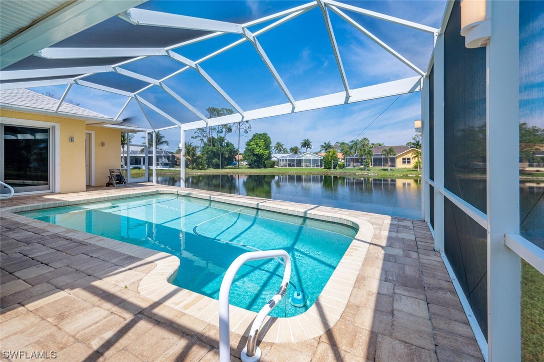 6724 Willow Lake CIR