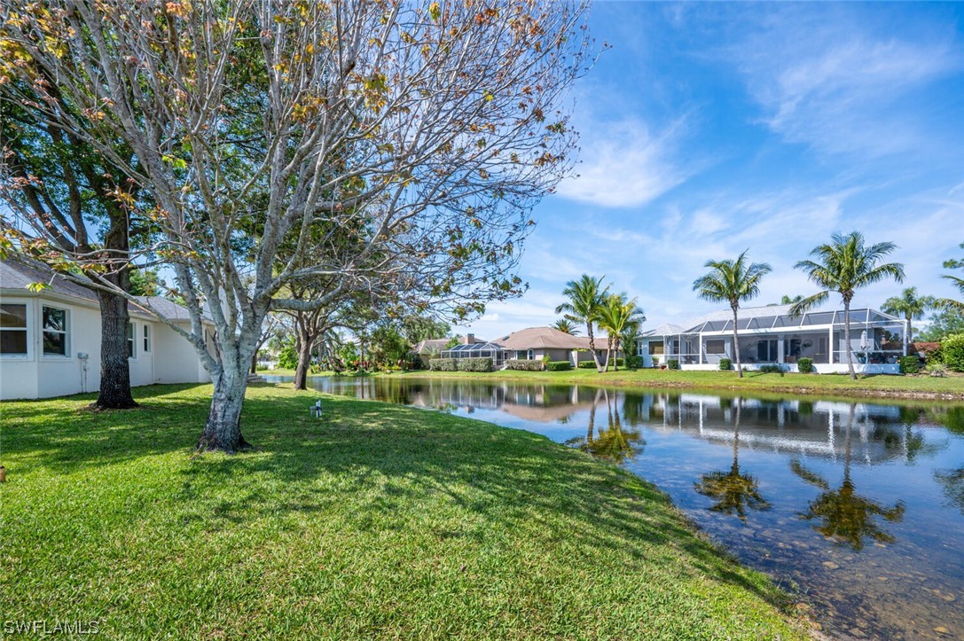 6724 Willow Lake CIR