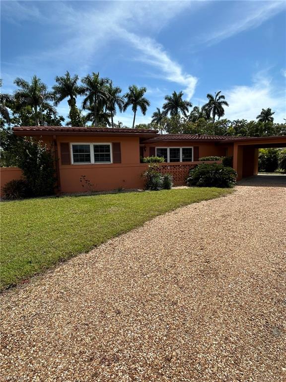 1228 Cleburne DR