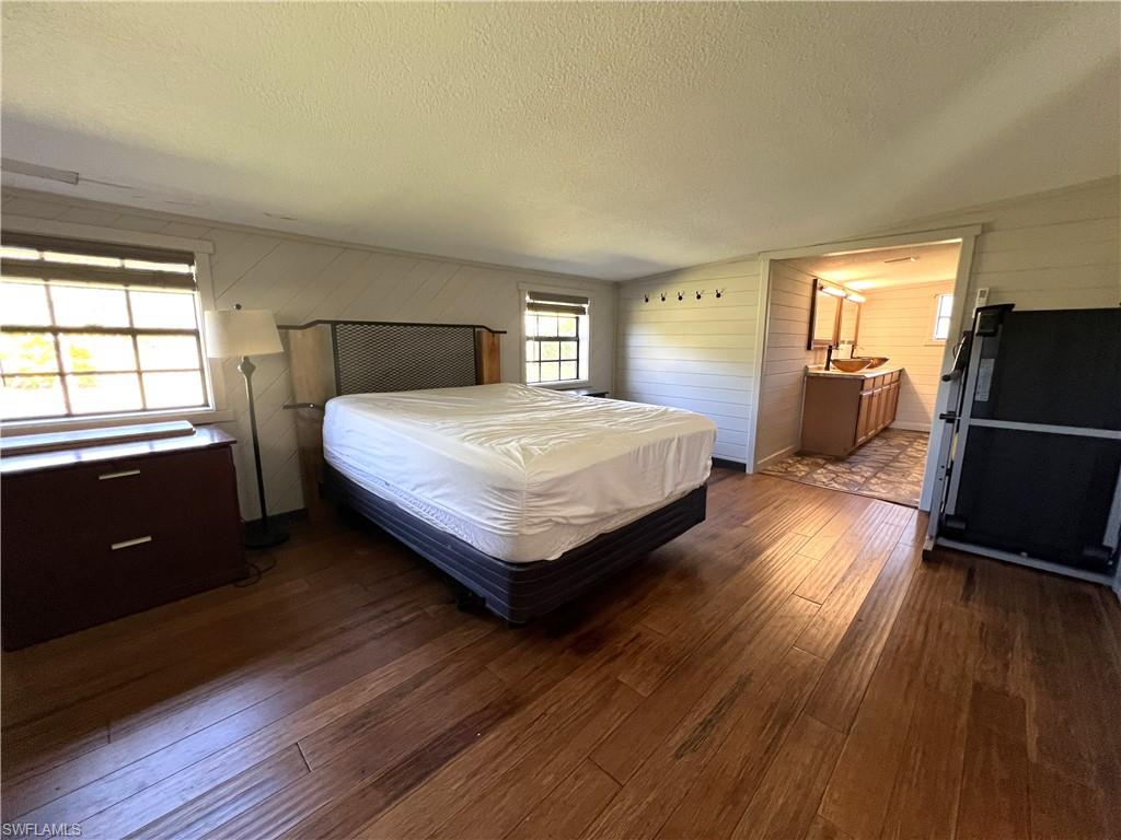 13930 Orange River BLVD