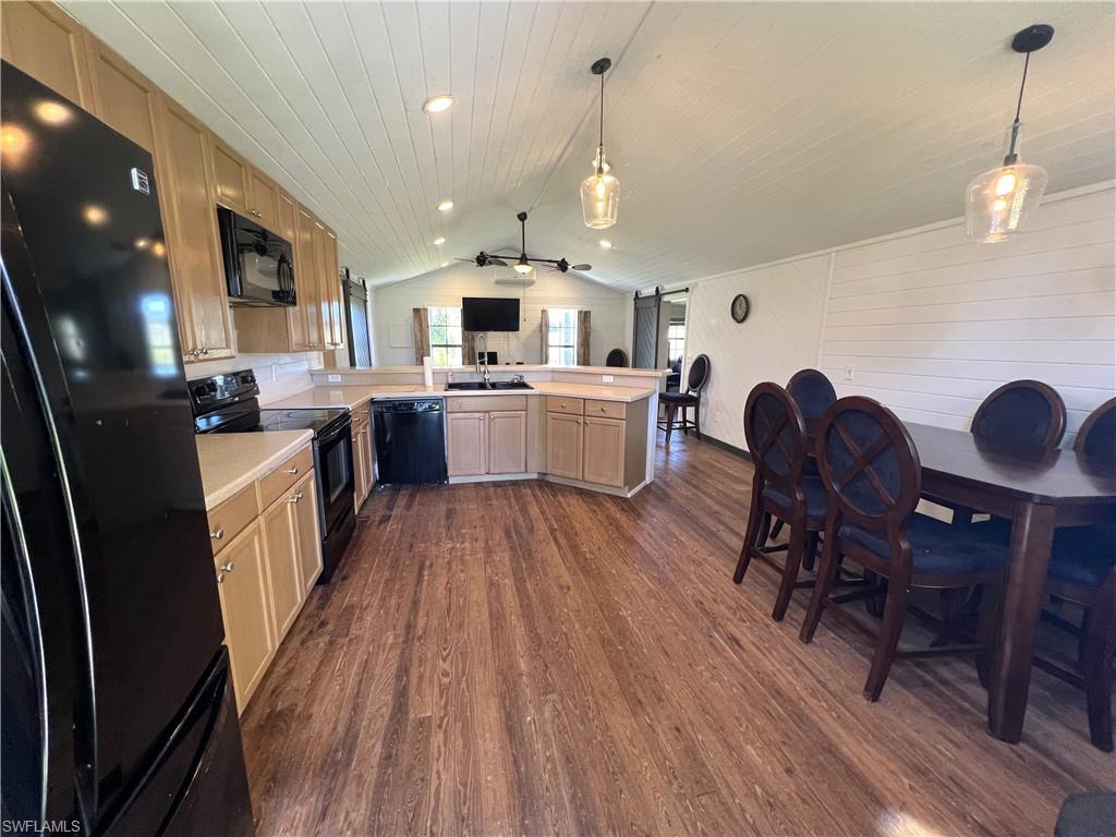 13930 Orange River BLVD