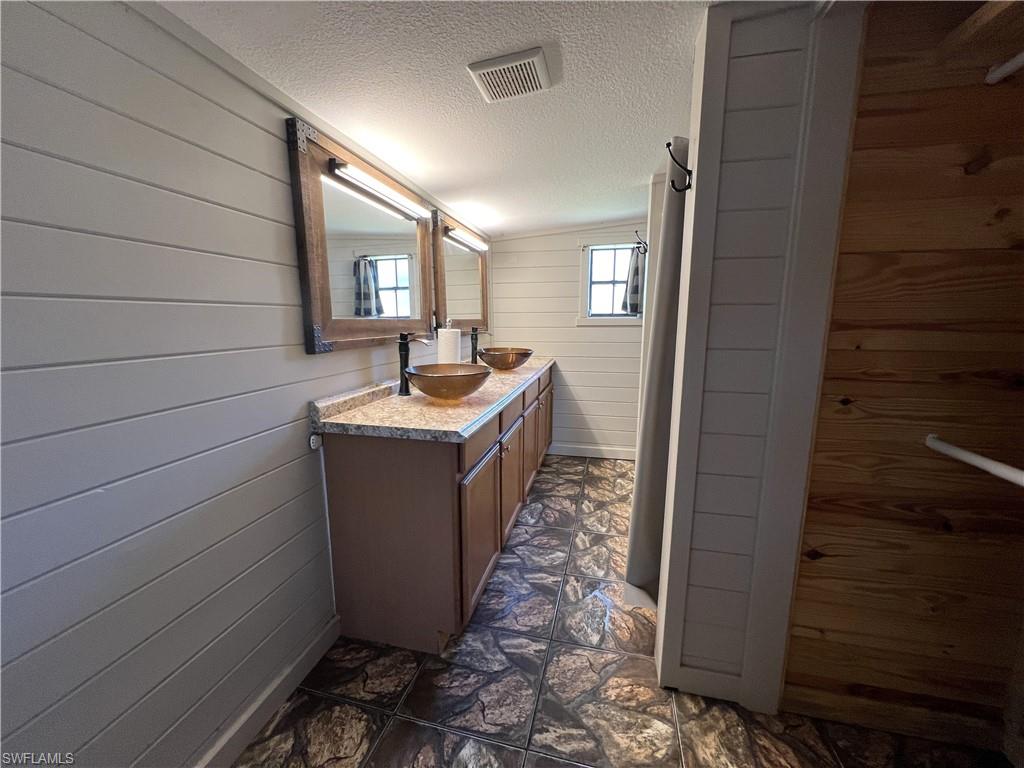 13930 Orange River BLVD