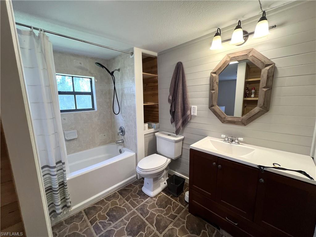 13930 Orange River BLVD