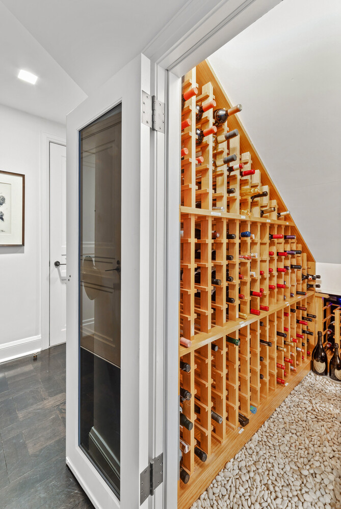 170 E END Avenue 8EF