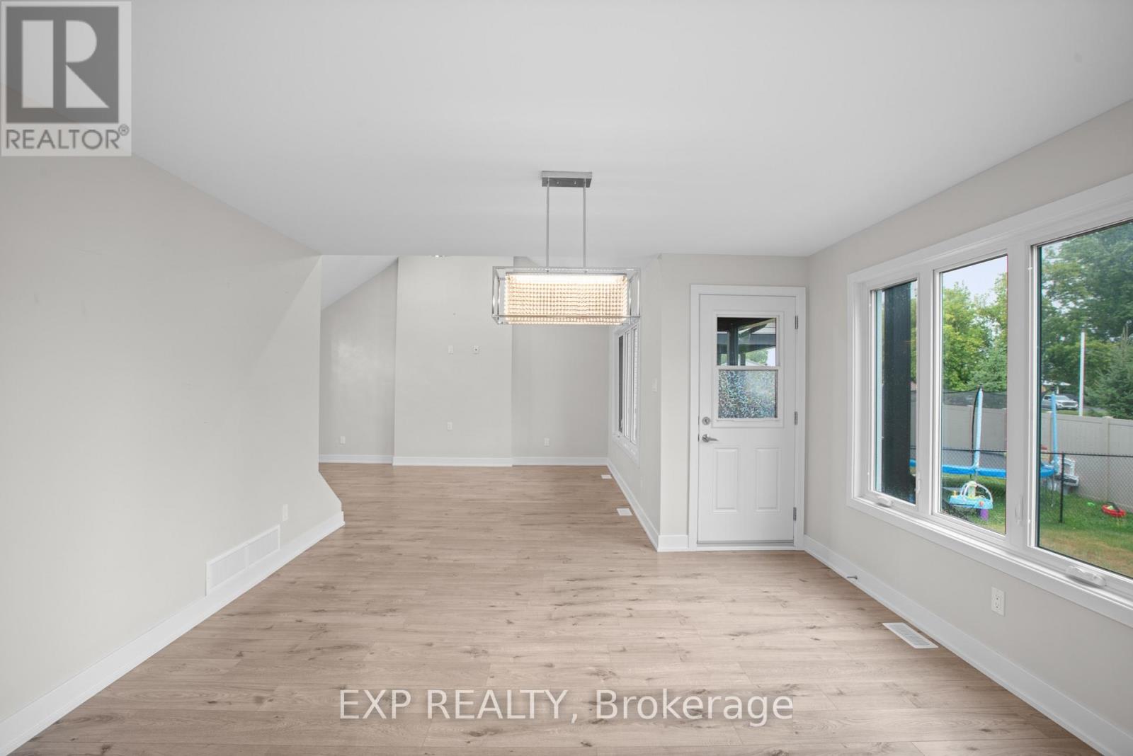 75 CHATEAUGUAY STREET