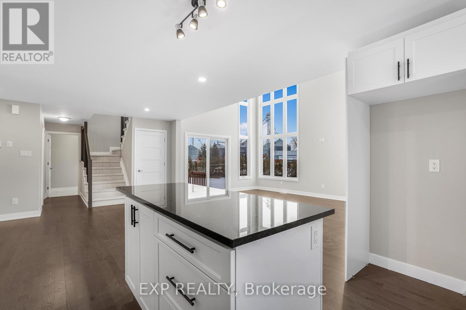 63 CHATEAUGUAY STREET