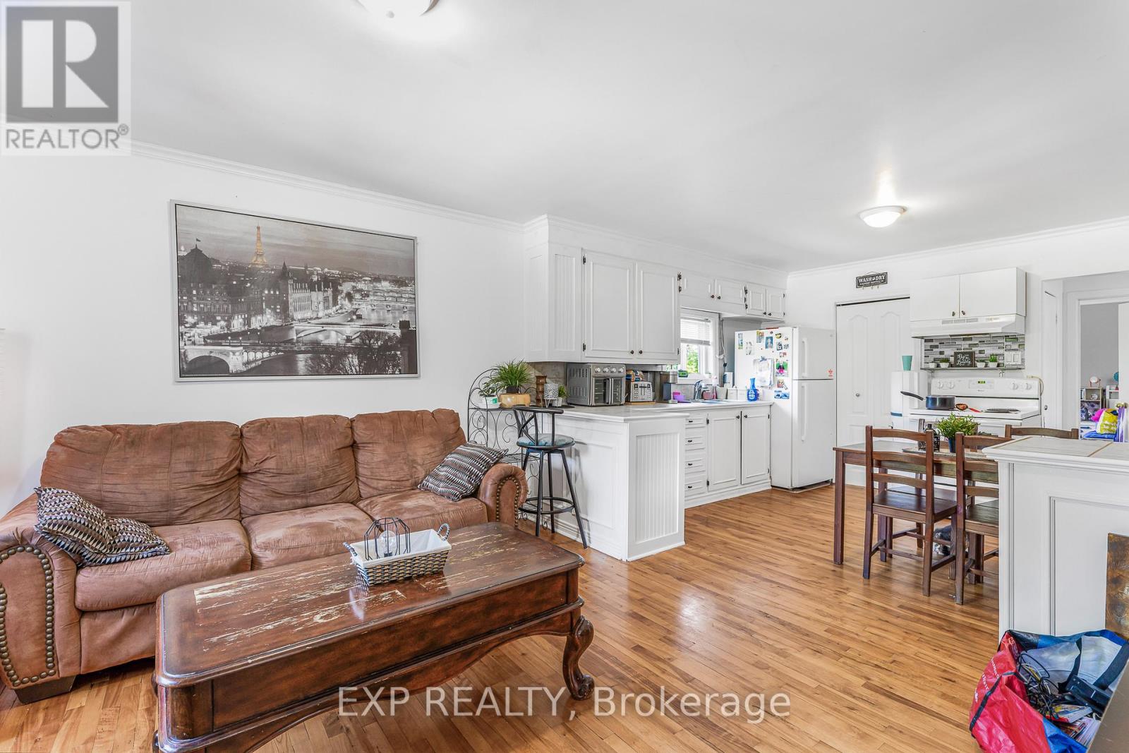 309-313 FRONT ROAD