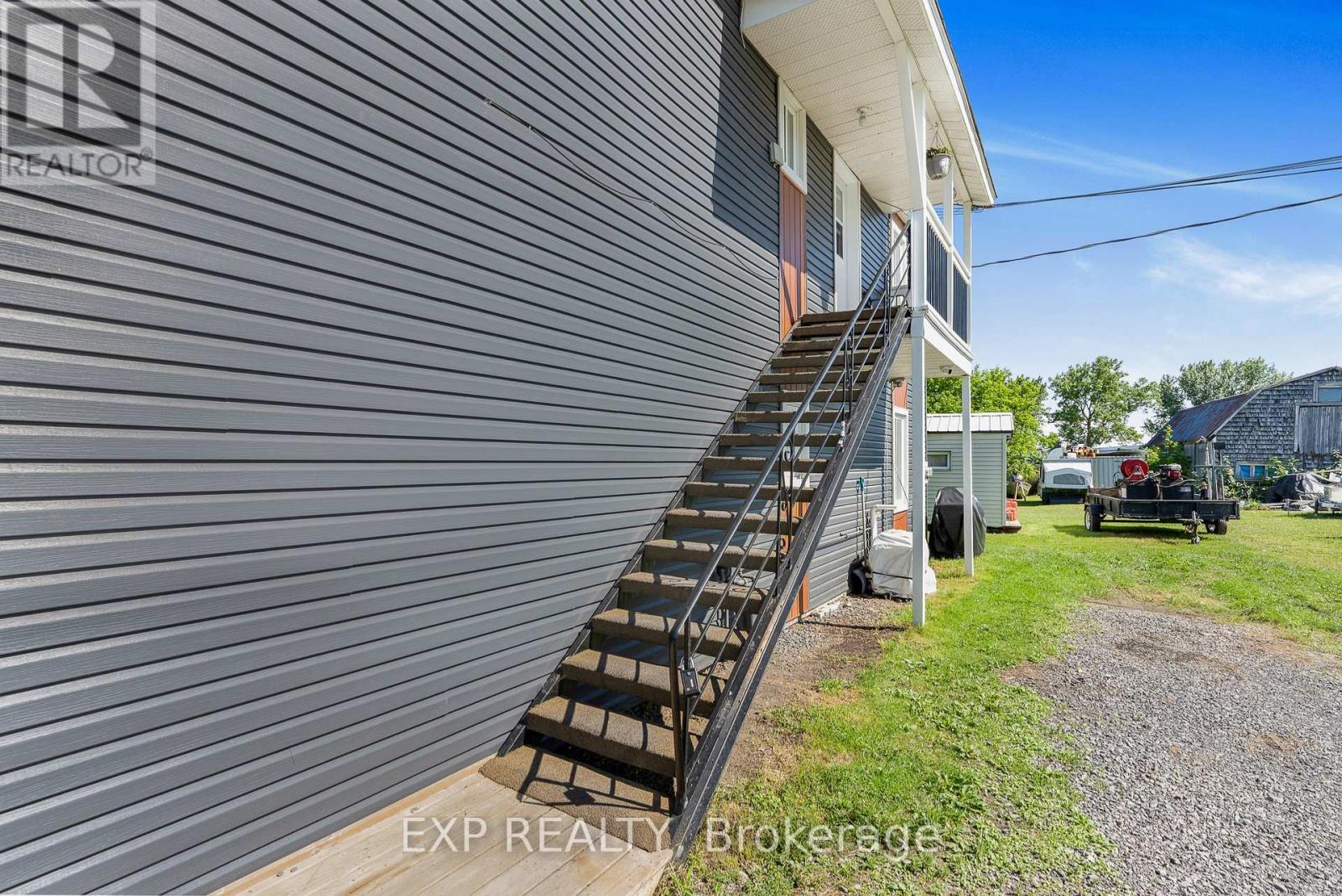 309-313 FRONT ROAD