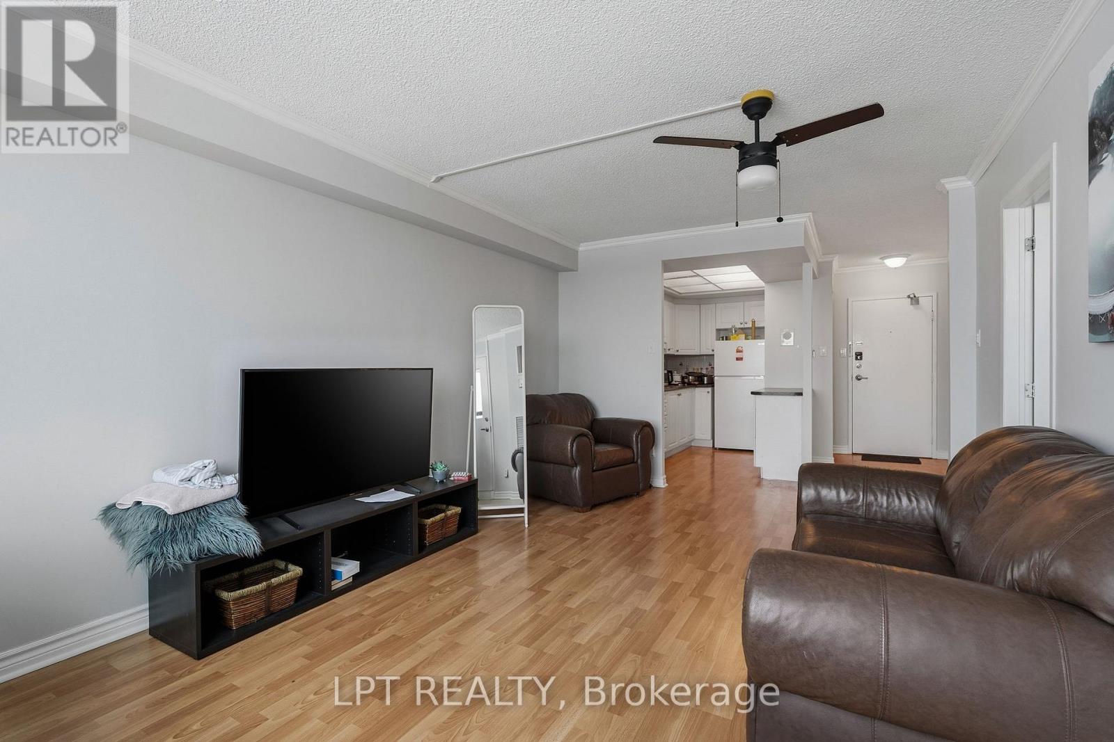 1112 - 555 BRITTANY DRIVE