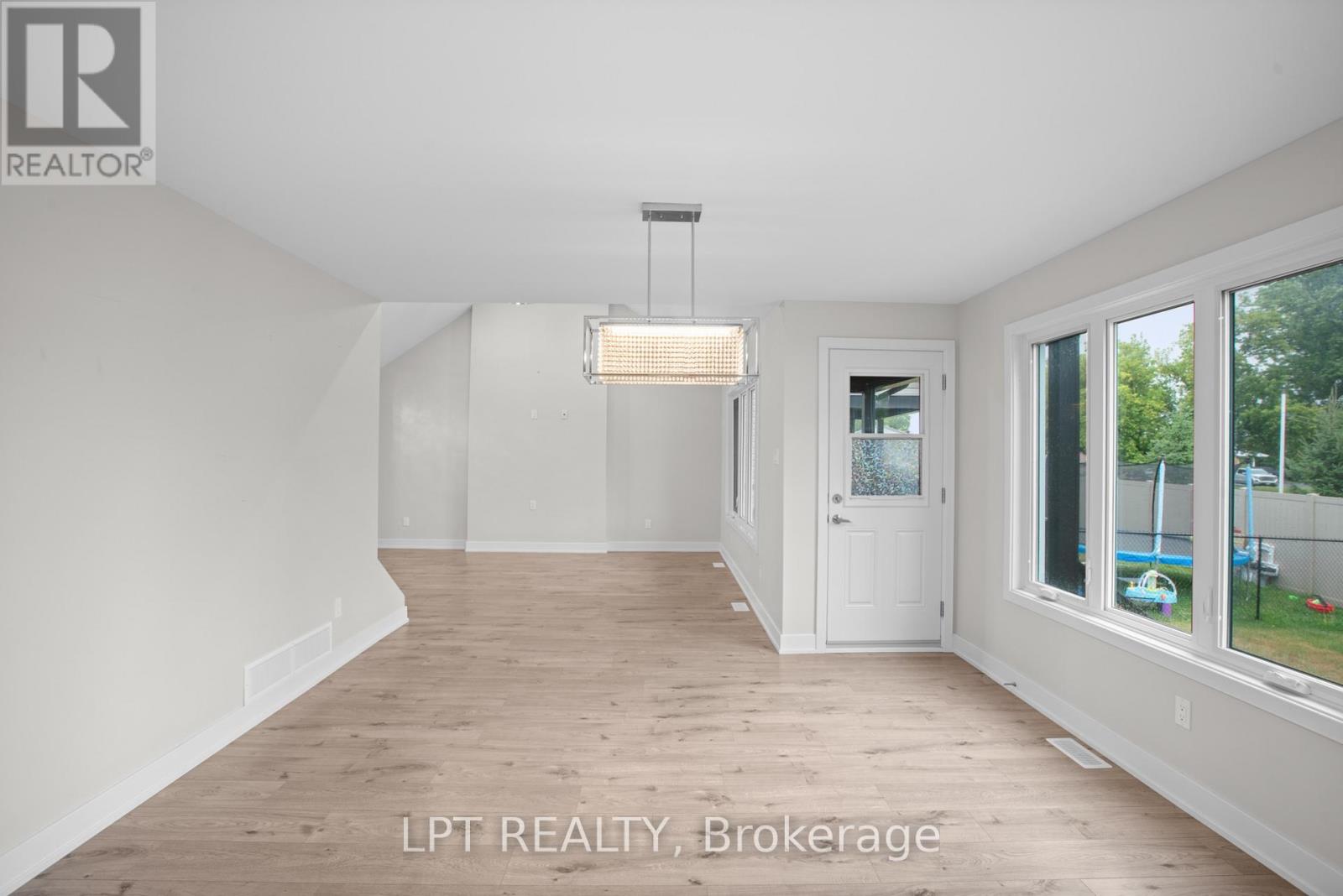 75 CHATEAUGUAY STREET