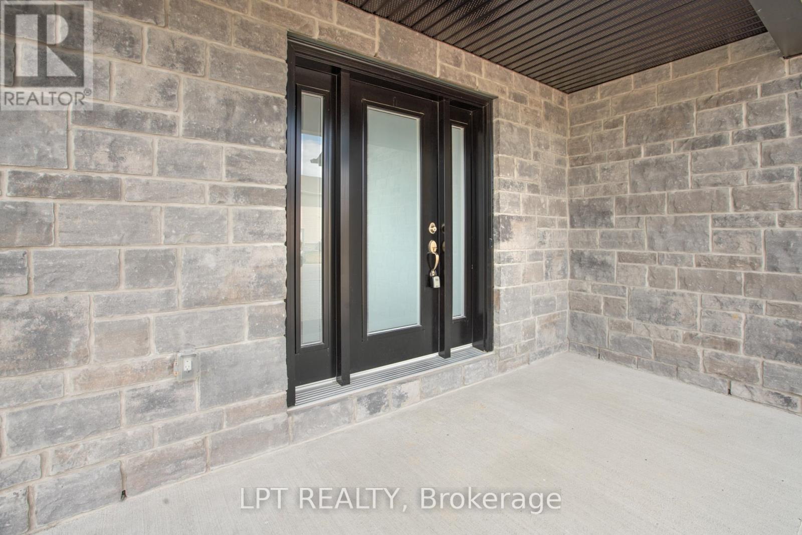 75 CHATEAUGUAY STREET