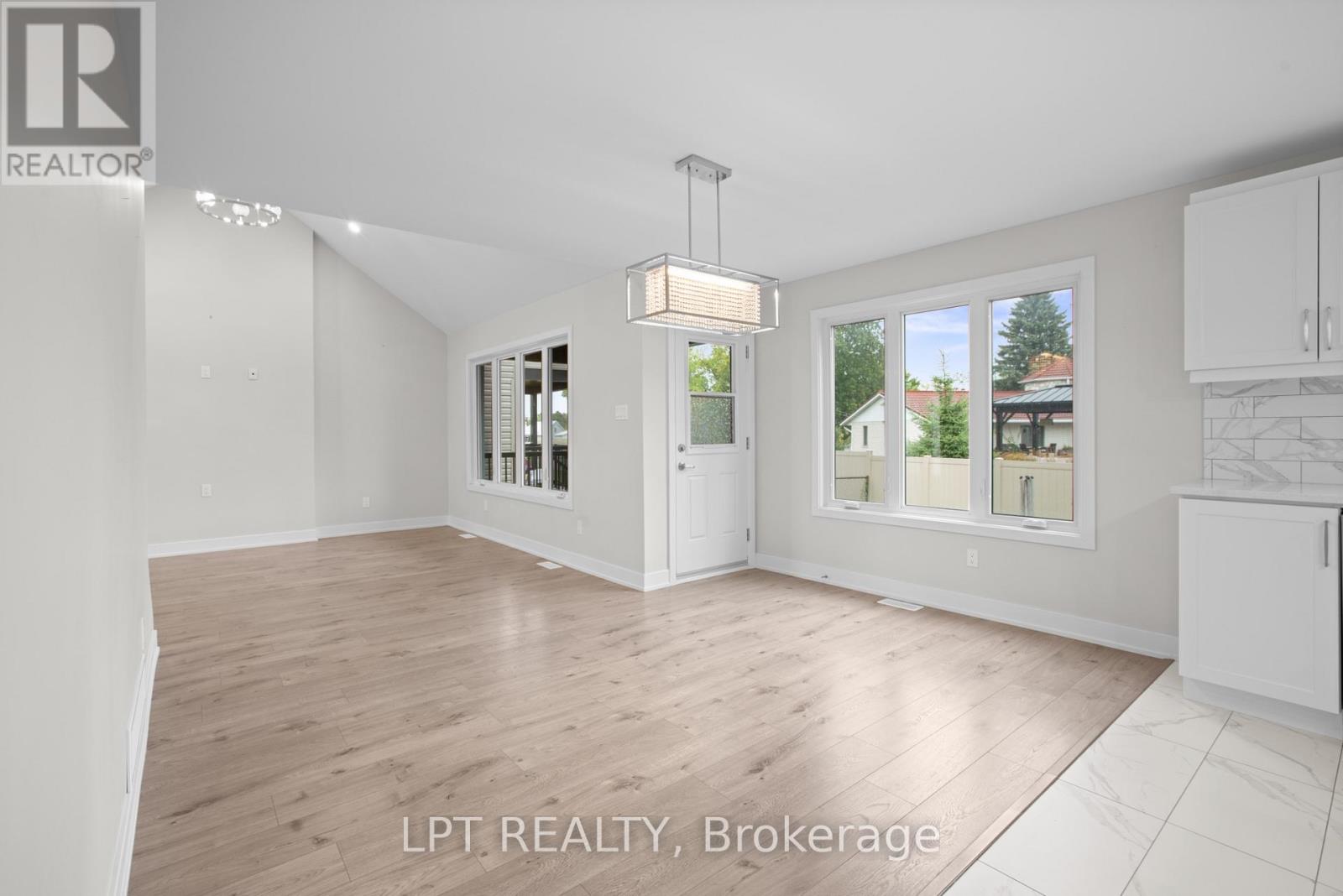 75 CHATEAUGUAY STREET