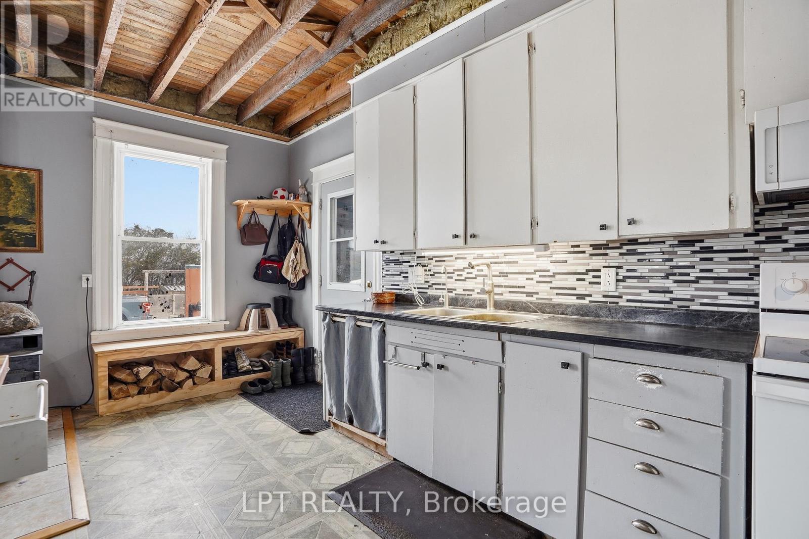 21630 LAGGAN-GLENELG ROAD