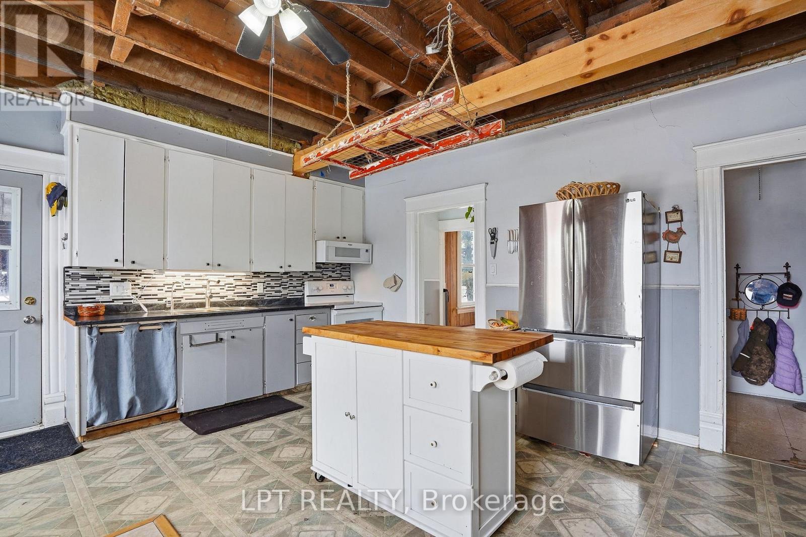 21630 LAGGAN-GLENELG ROAD