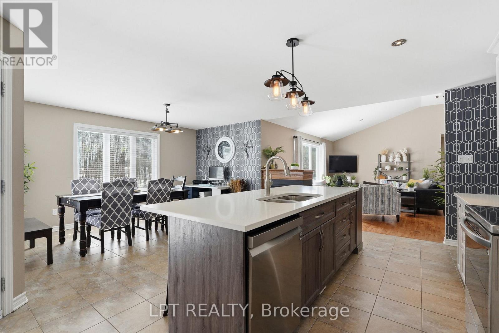 132 MOISE-GENDRON STREET