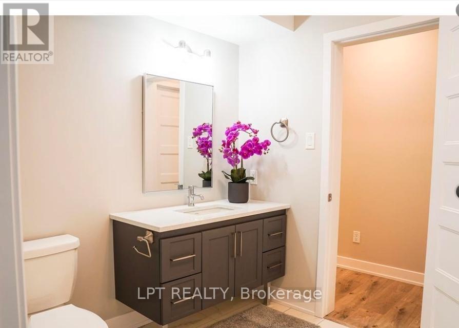 UNIT B - 982 KATIA STREET