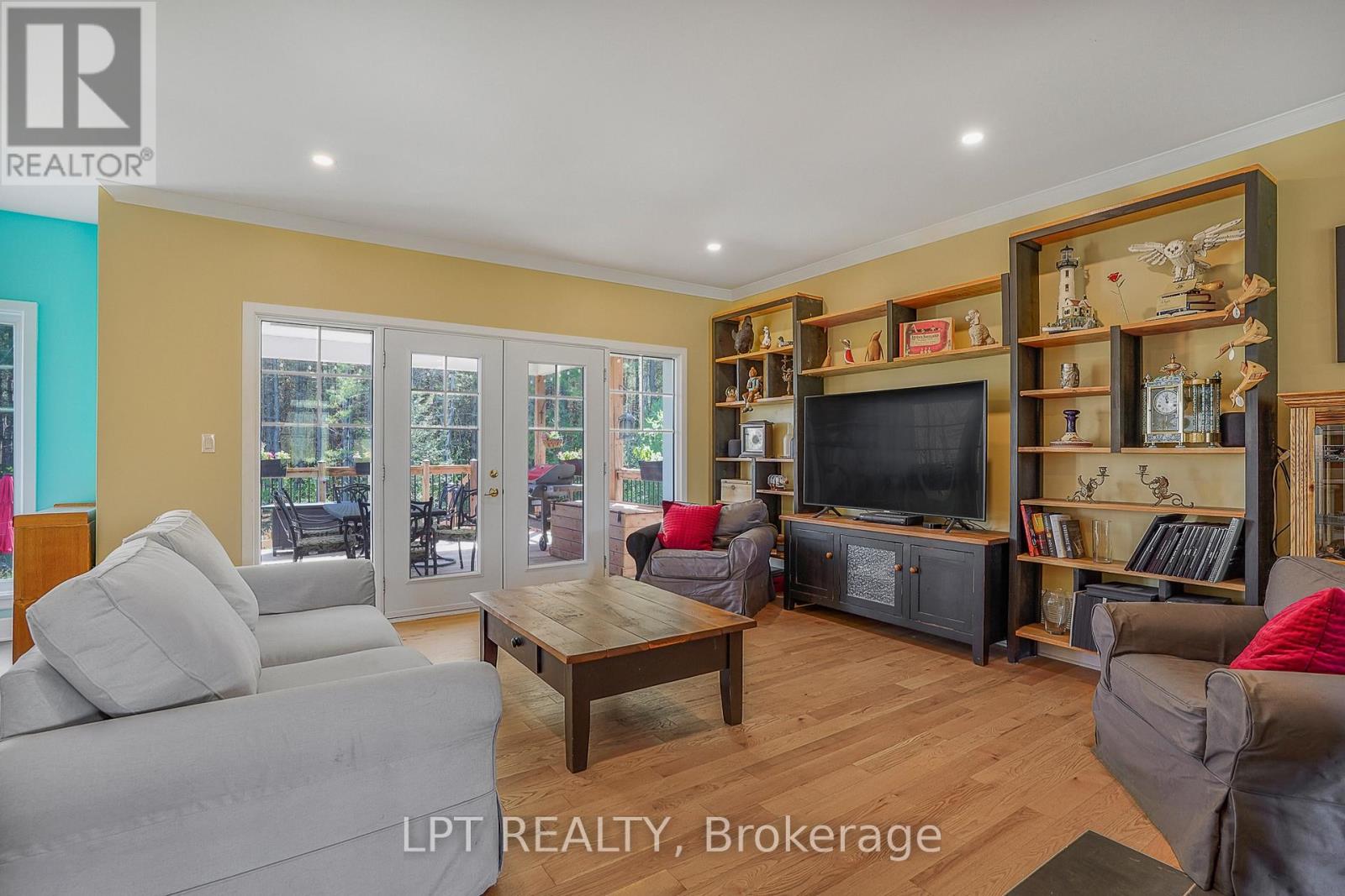 972 ABERDEEN ROAD