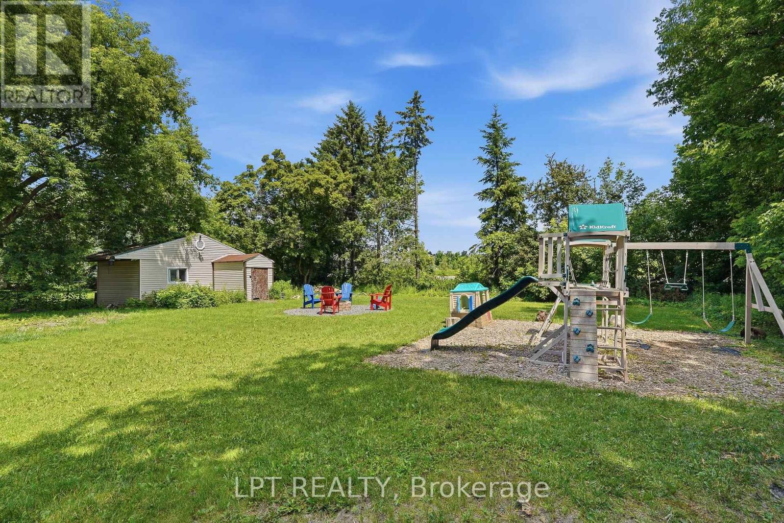 1467 MEADOW ROAD N