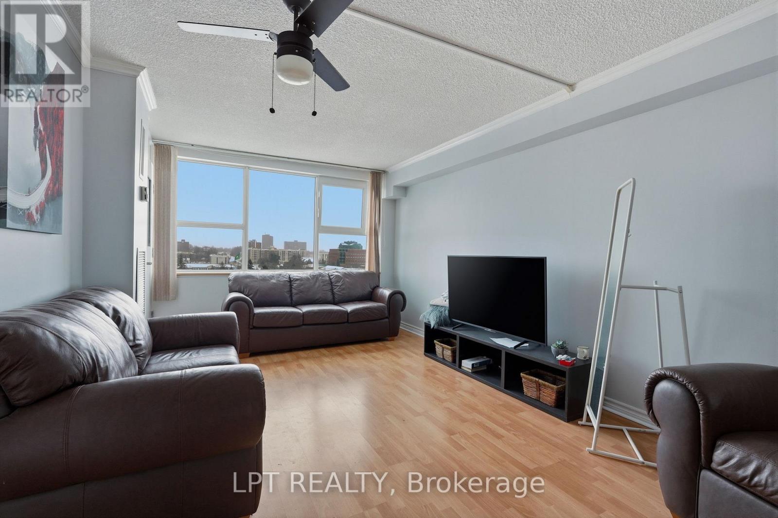 10 - 555 BRITTANY DRIVE