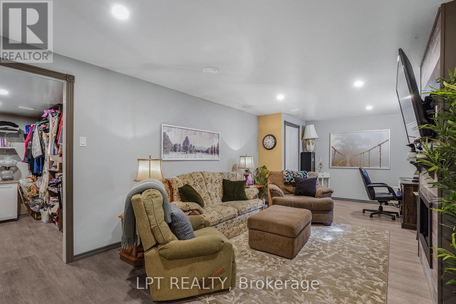8180 GIBBS ROAD