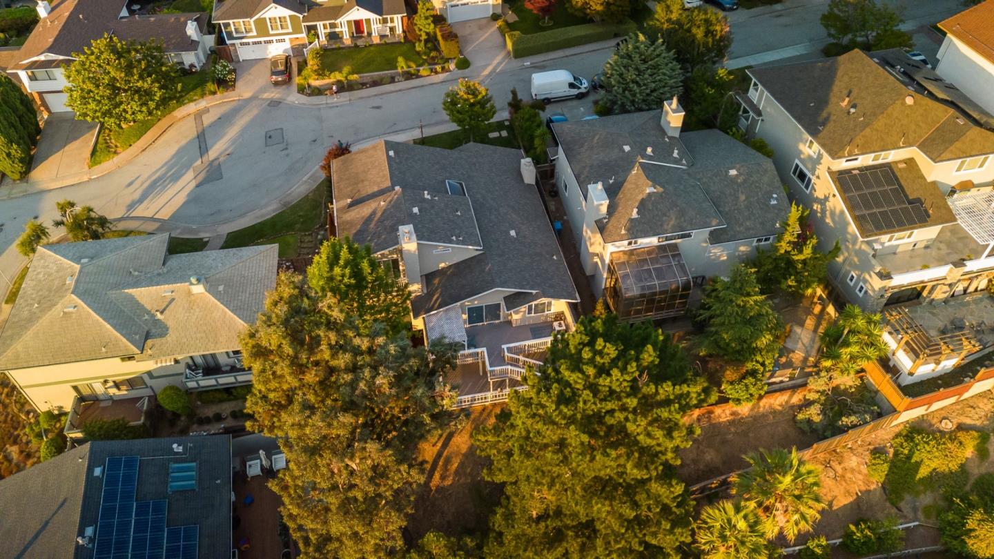 44 Sequoia Court
