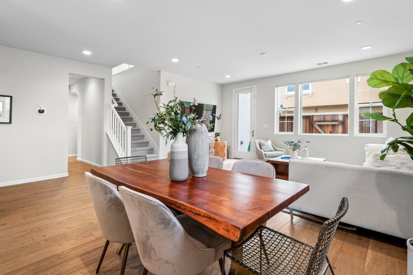 2529 Admiral CIR