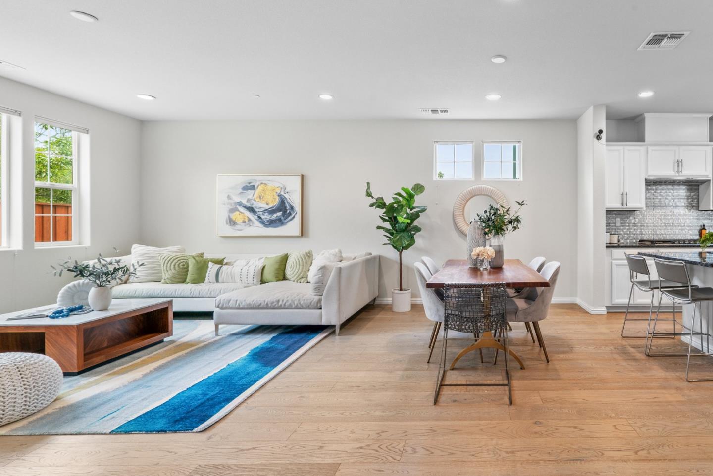 2529 Admiral CIR