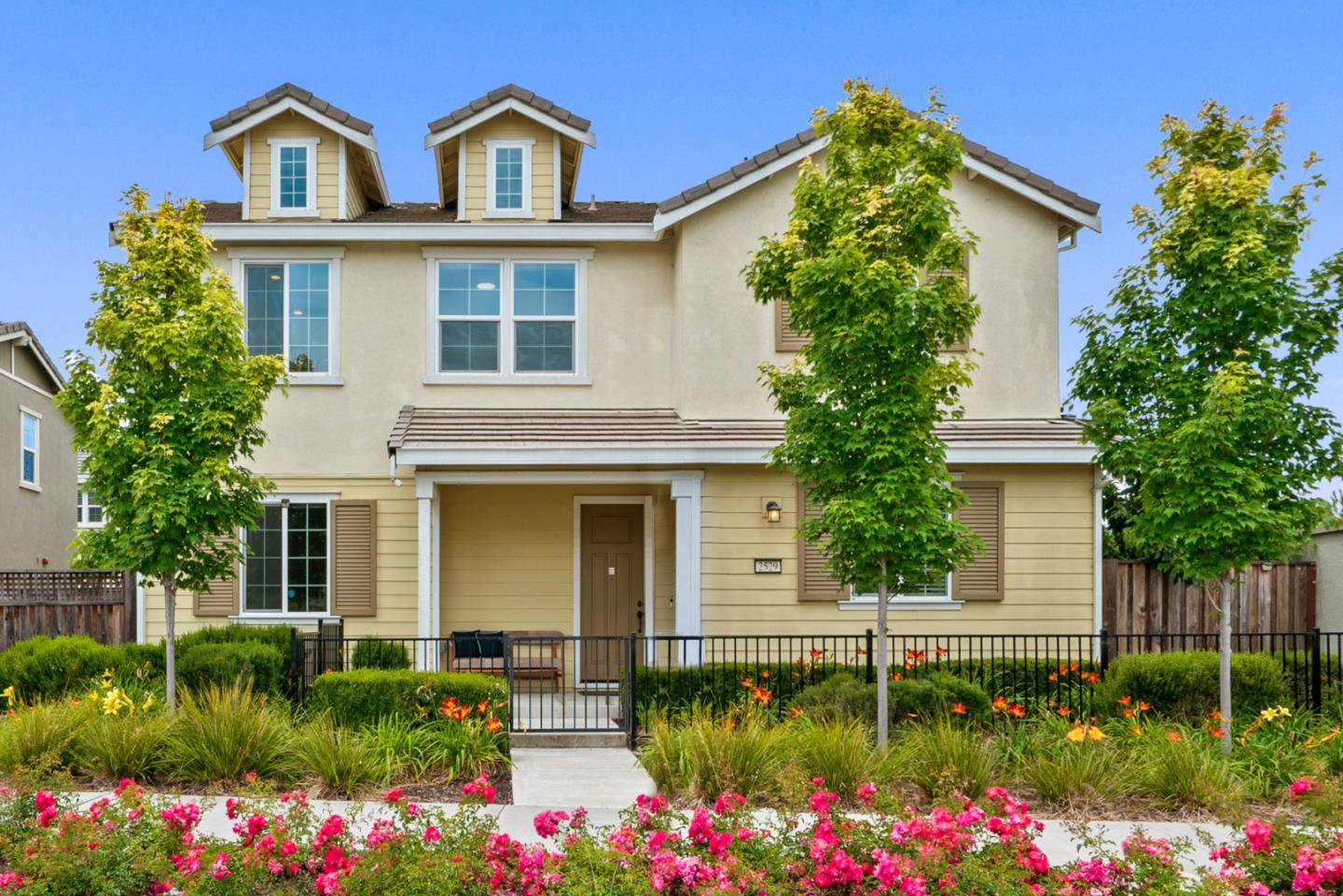 2529 Admiral CIR