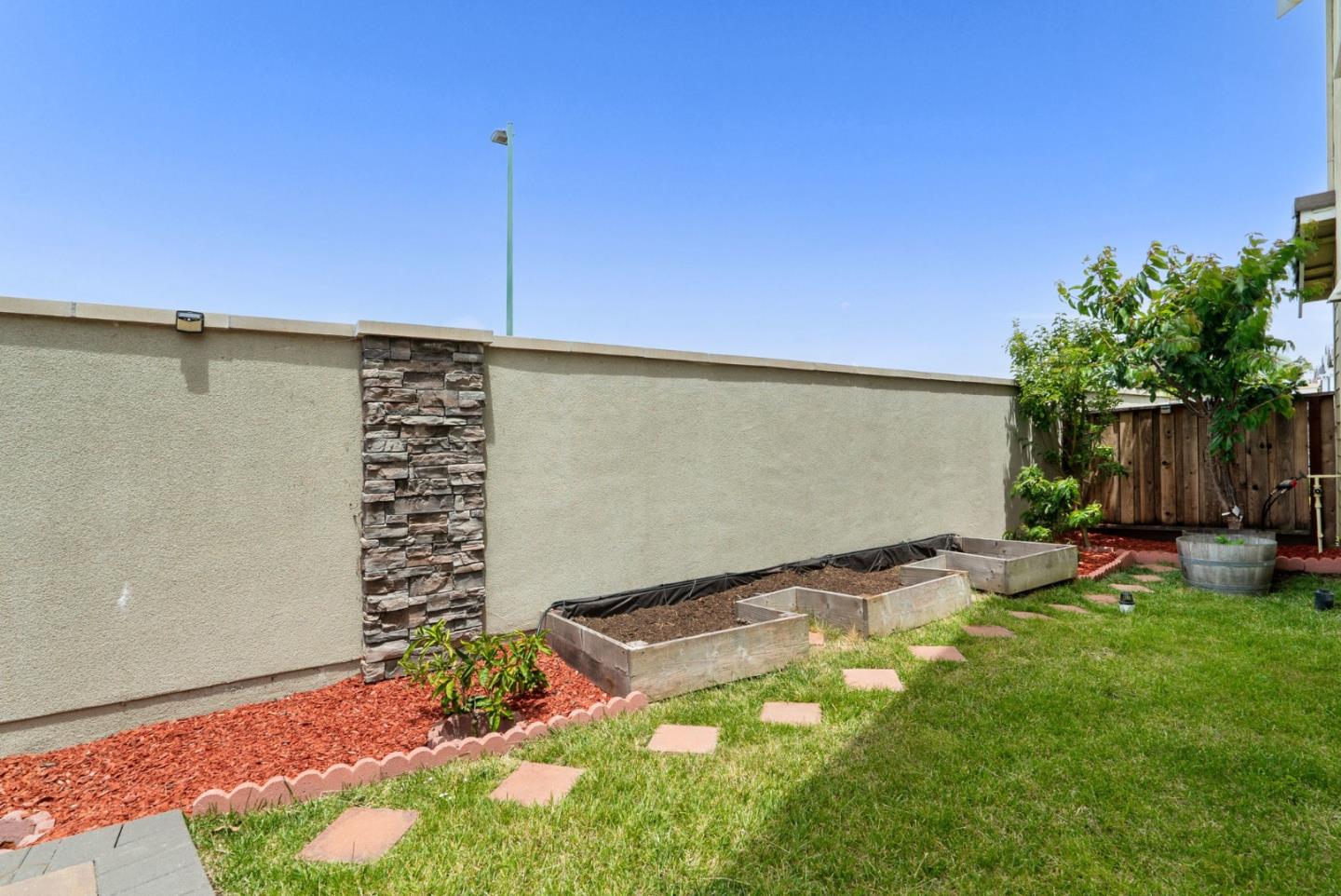 2529 Admiral CIR