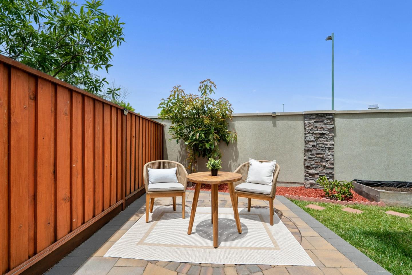 2529 Admiral CIR