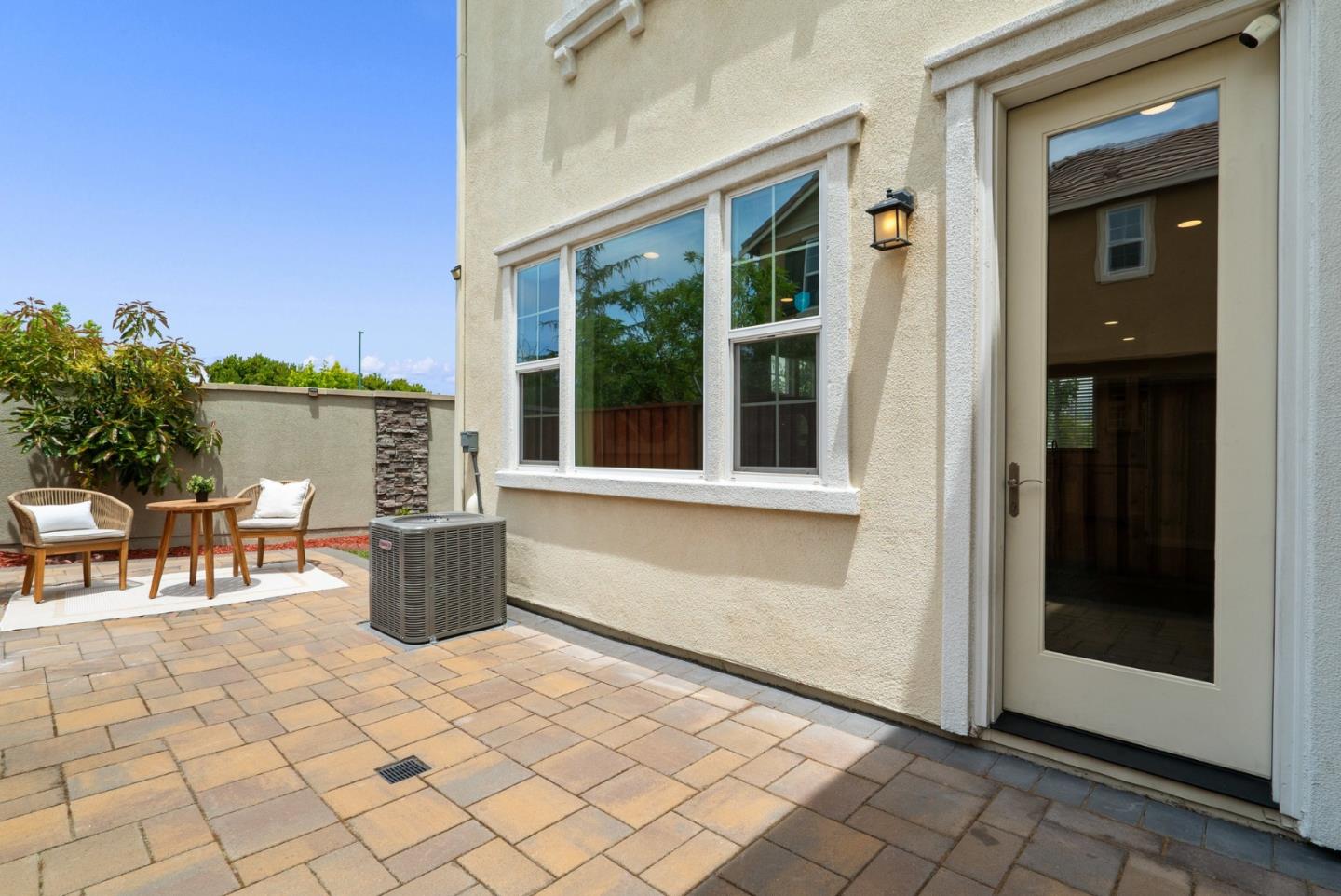 2529 Admiral CIR