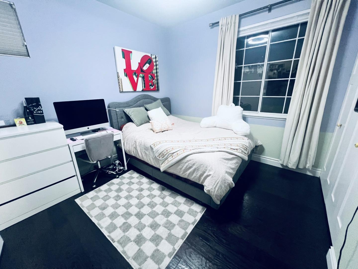 516 Villa Centre WAY