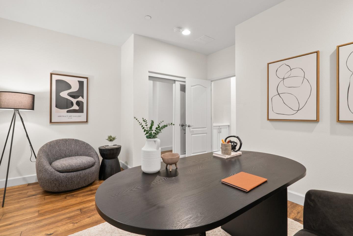 515 Calabria PL