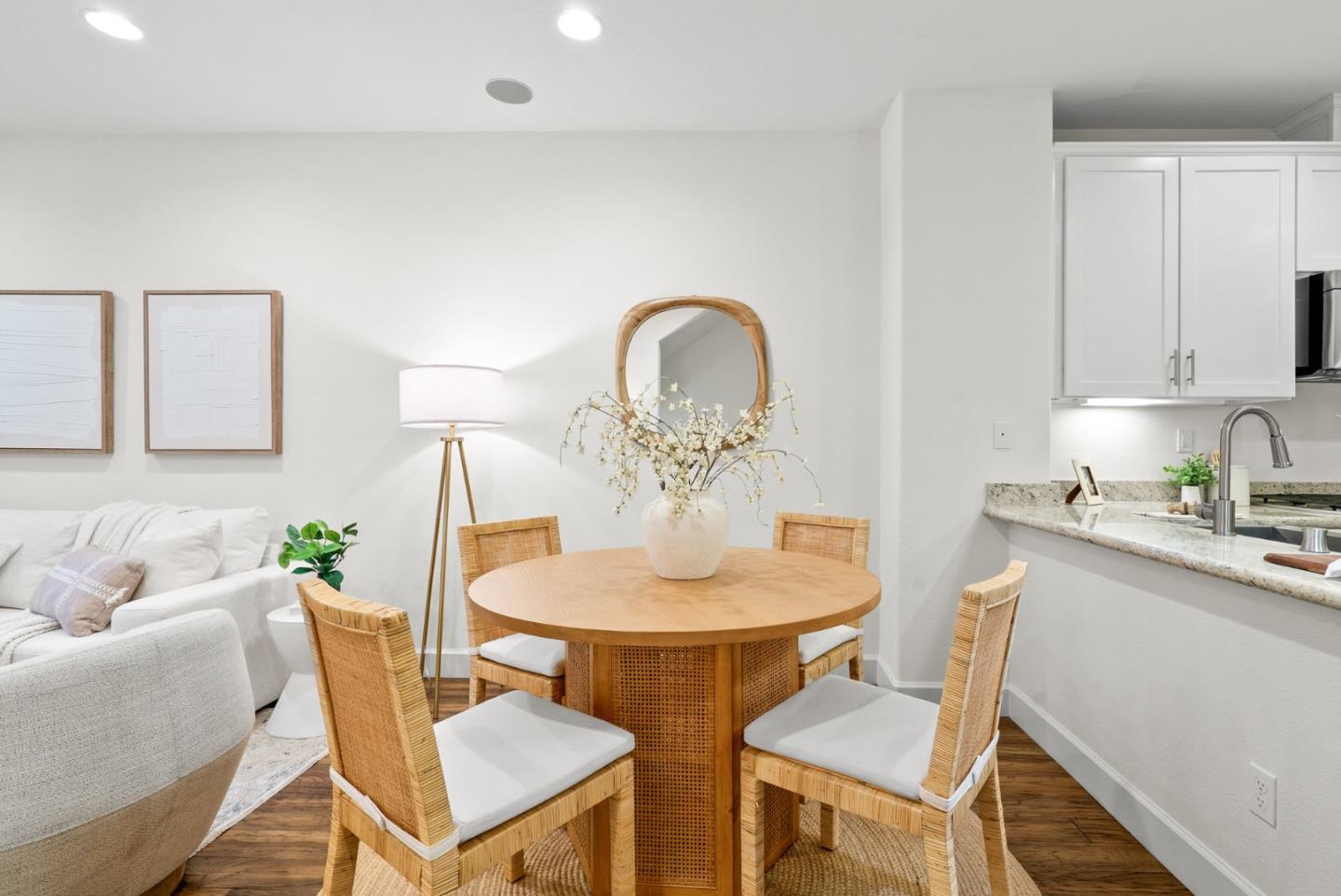515 Calabria PL