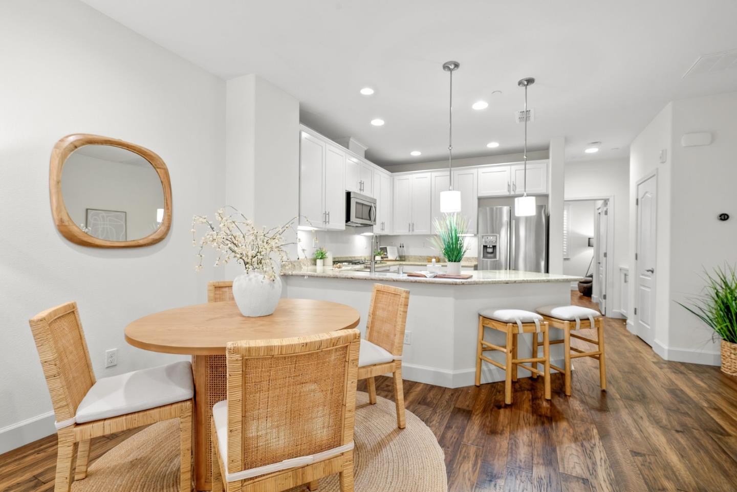 515 Calabria PL