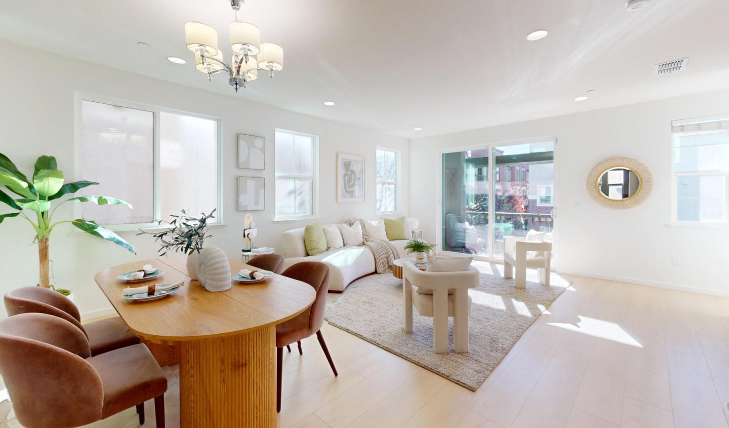 1577 Mercado WAY