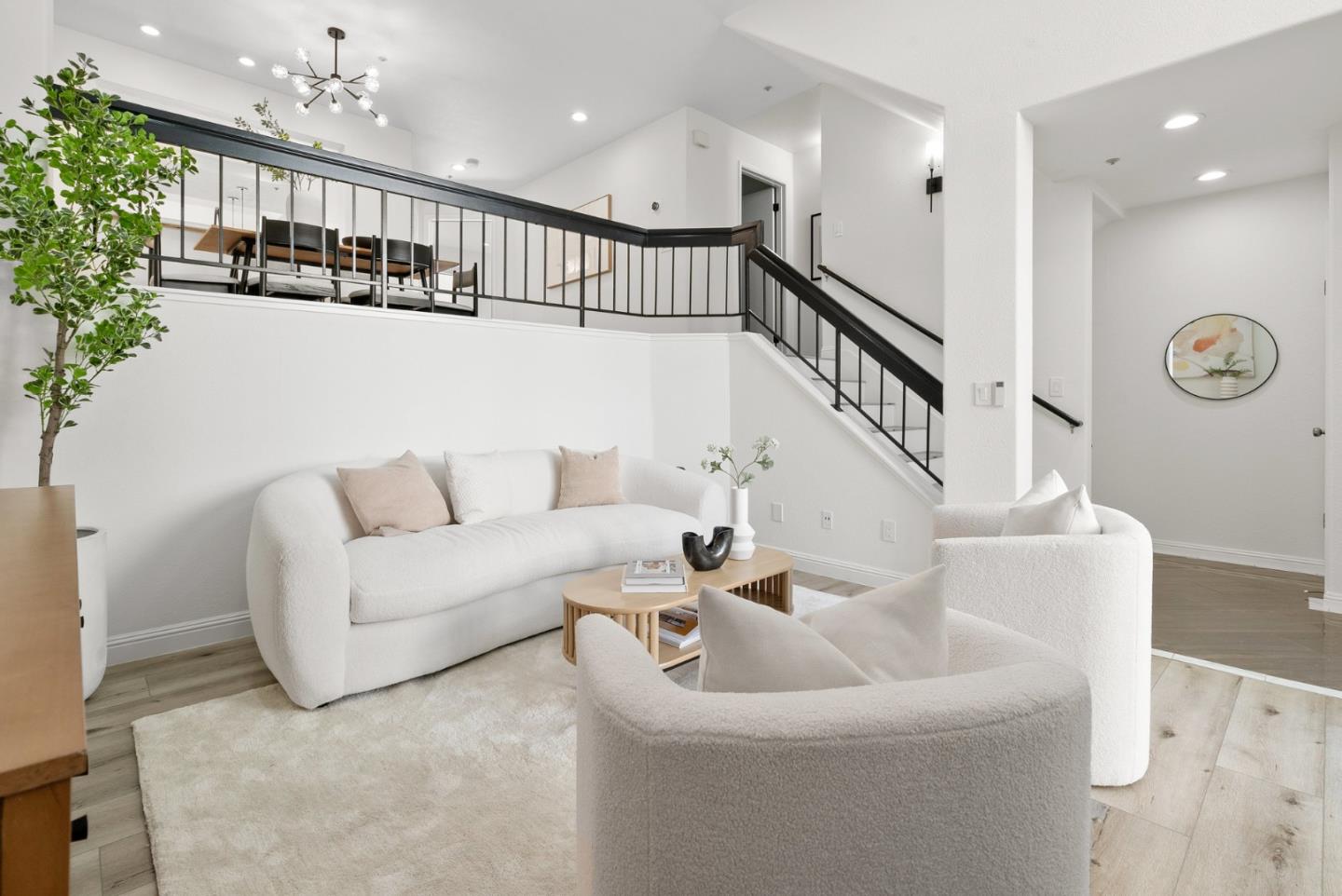 430 Galleria Drive 4