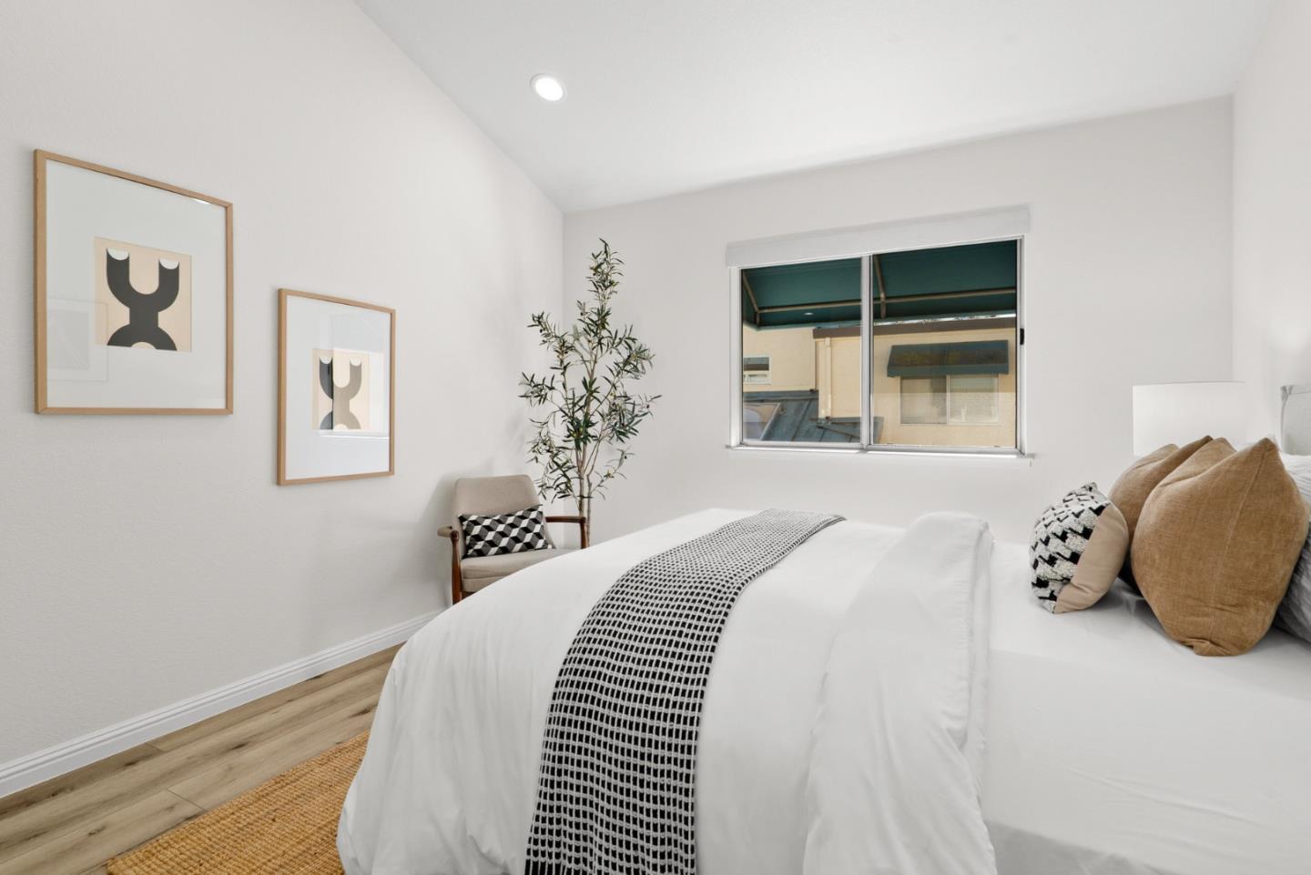 430 Galleria Drive 4