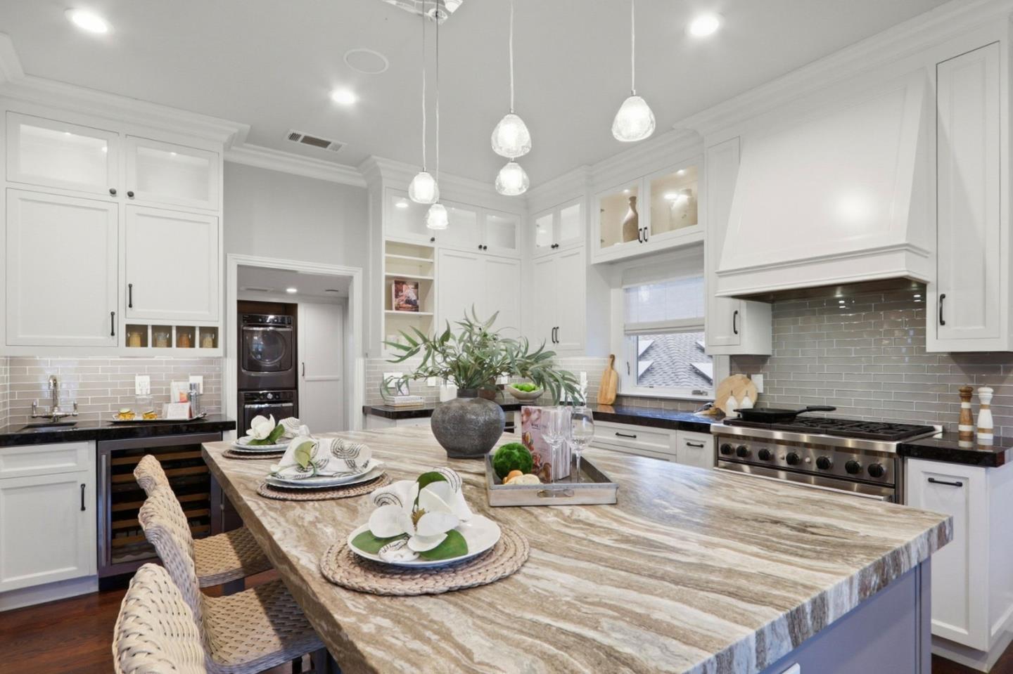1085 Camino Ramon