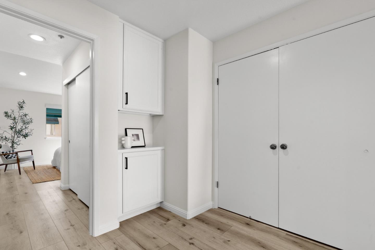 430 Galleria Drive 4