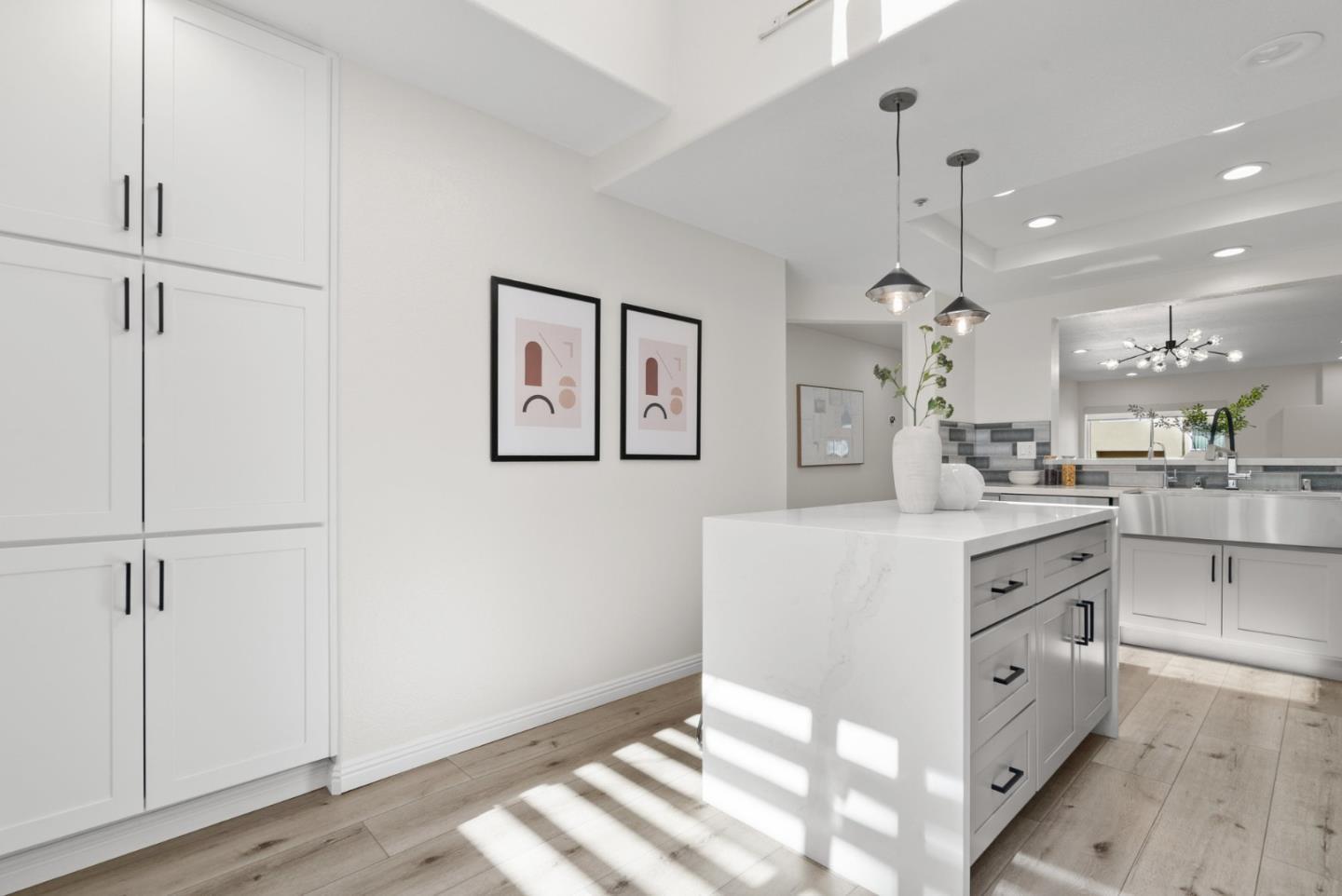 430 Galleria Drive 4