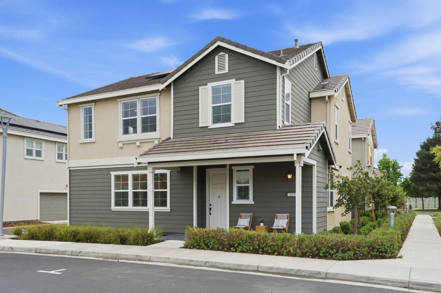 2658 Admiral Circle
