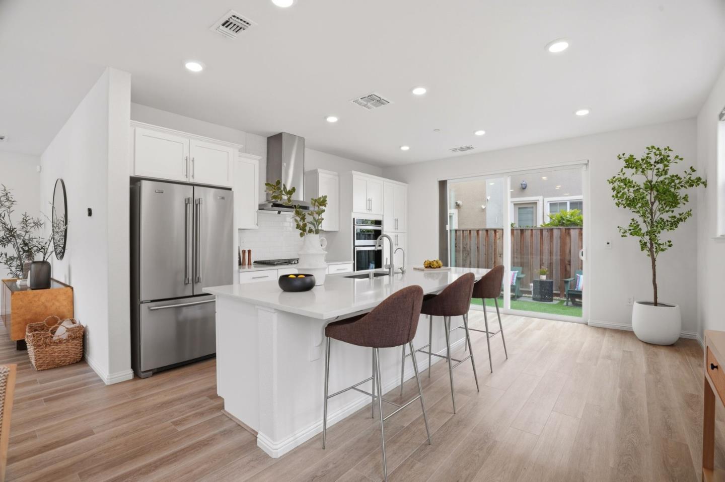 2658 Admiral Circle