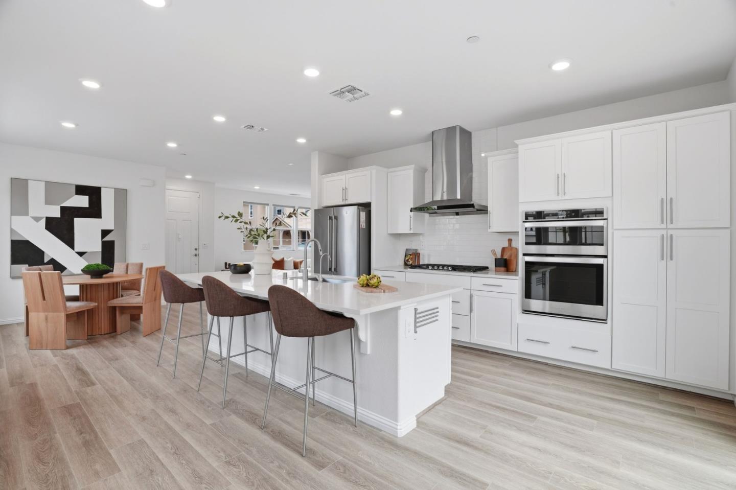 2658 Admiral Circle