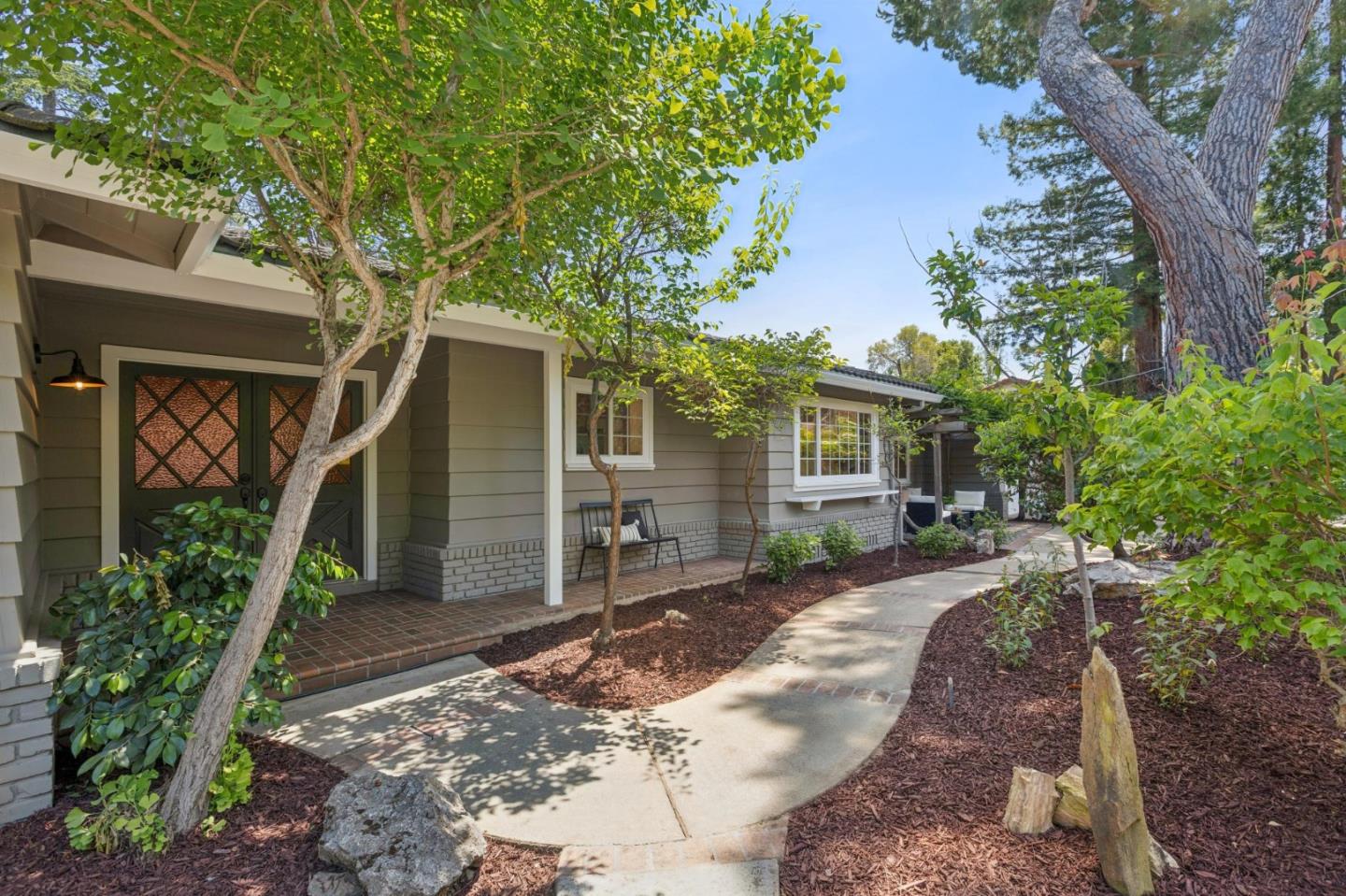 755 Santa Rita Avenue
