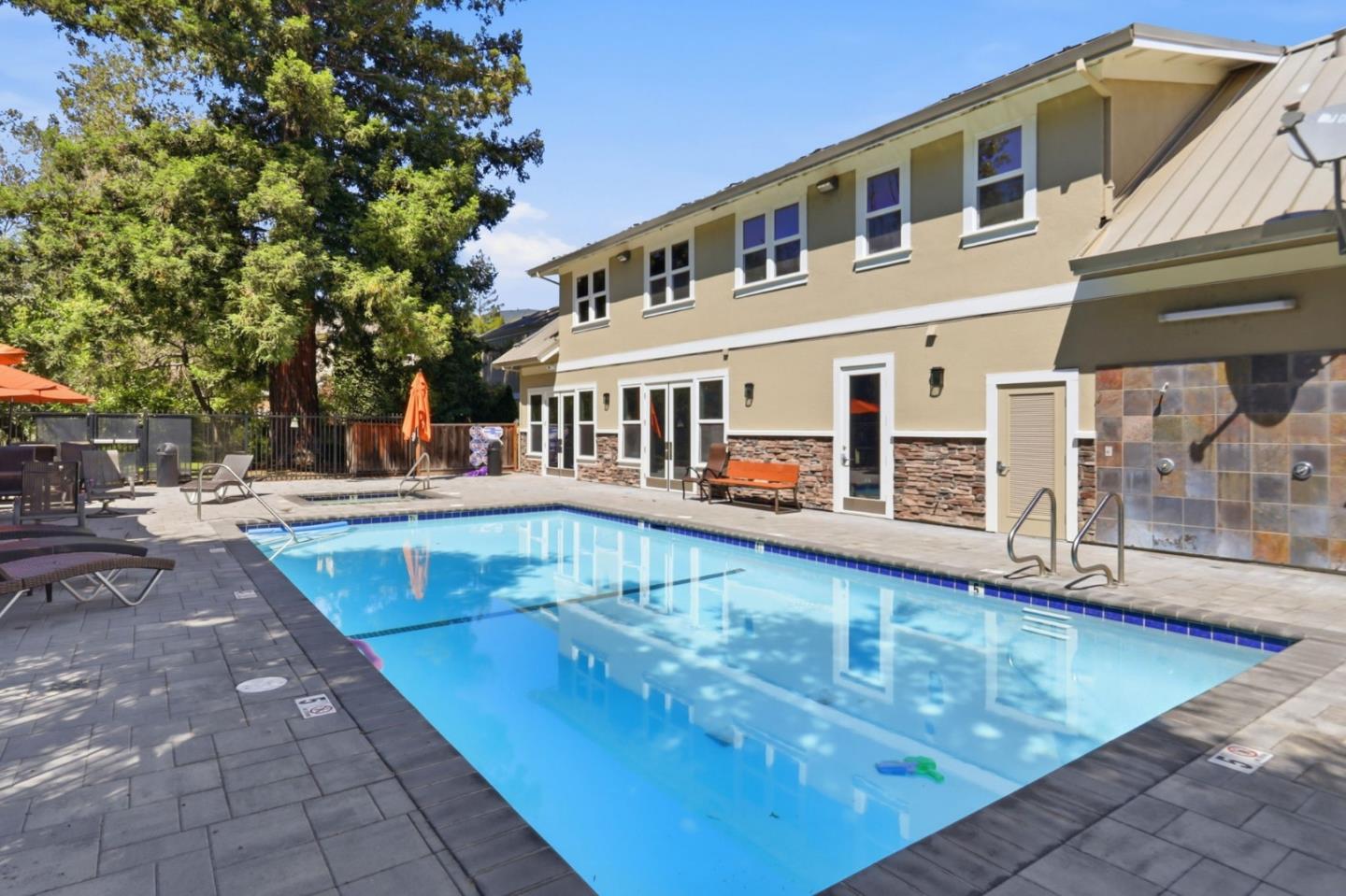 338 Creekside Village DR