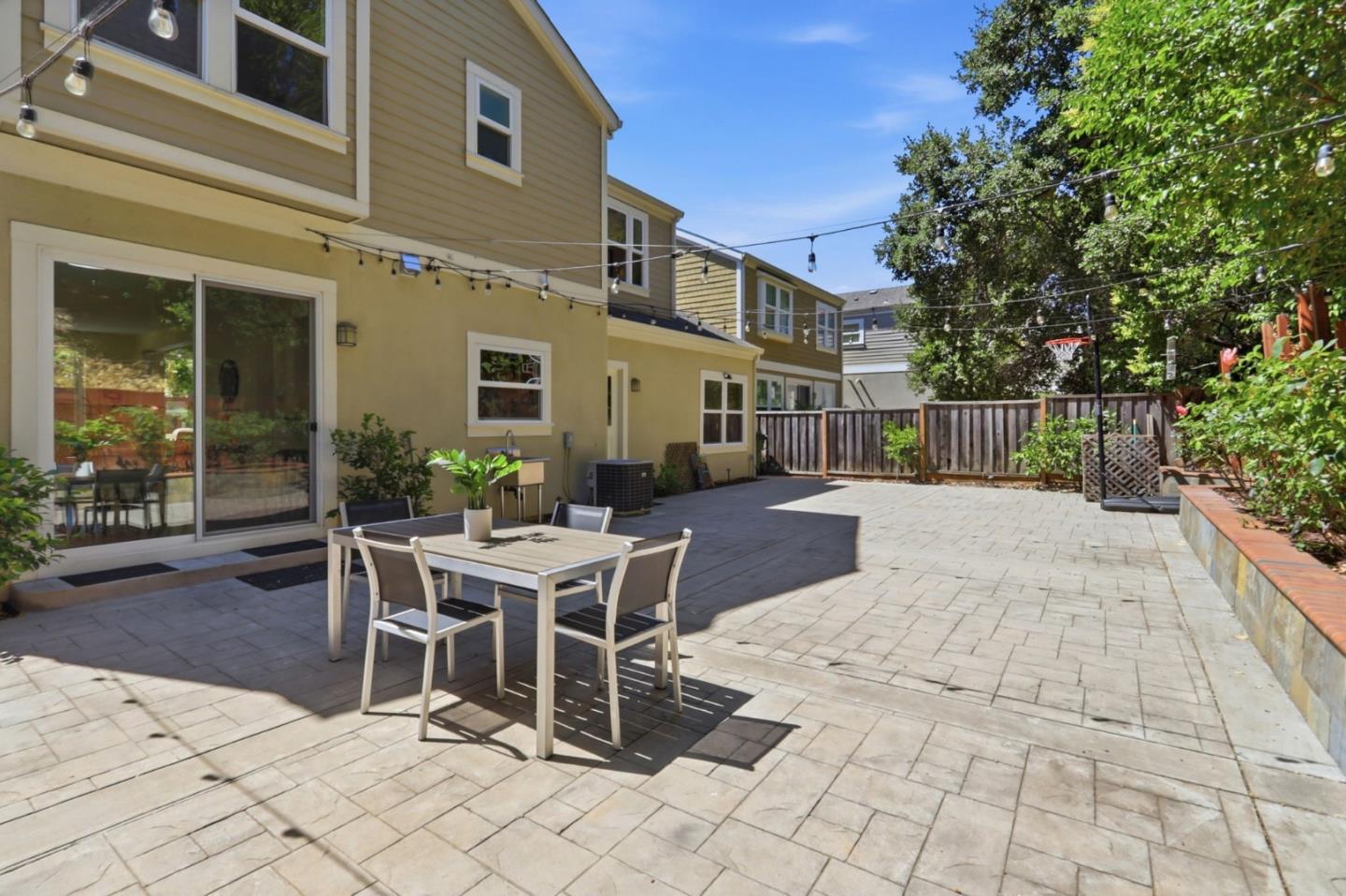 338 Creekside Village DR