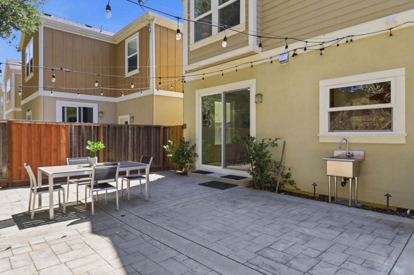 338 Creekside Village DR
