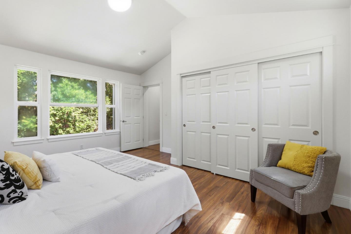 338 Creekside Village DR